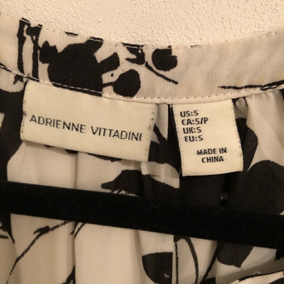 EUC Adrienne Vittadini blouse.small - Picture 3 of 5